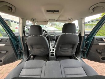 Škoda Octavia kombi 1.6 2005 - 8
