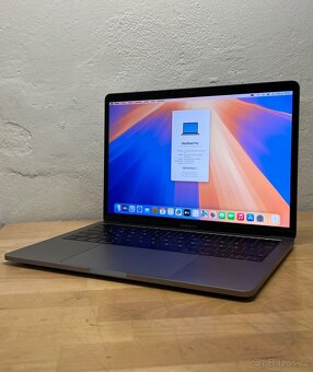 MacBook Pro 13" 2017 /8GB RAM/Intel i5/256GB SSD/ Záruka - 8