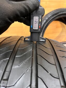 Letní pneu 235/40/18 - 8