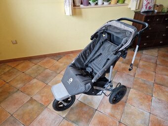 Prodám kočárek EasyWalker Sky plus Basse Platinum - 8