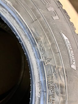 2ks. 225/60 R17 103V SUV - zimní pneu - vzorek 9mm. - 8