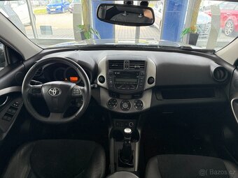 Toyota RAV4 2,2 110kW,4X4,PŮVOD ČR - 8