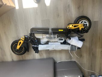 Super výkonná elektro koloběžka 2x2100w až 60kmh - 8
