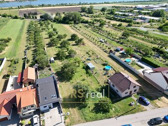 Prodej pozemku pro bydlení, 3 491 m2 - Šakvice - 8