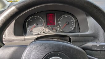 VW Touran 1,9 TDi 7 míst - 8