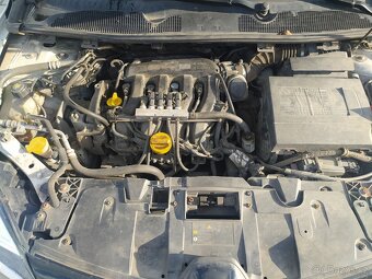 Renault Megane 1.6 i LPG kombi benzín plyn 2015 - 8