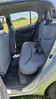 Toyota Yaris, prodám - 8