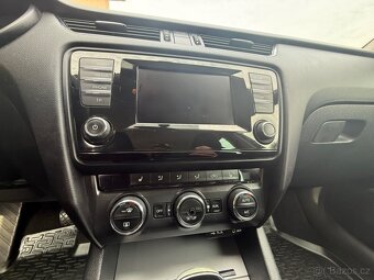 Škoda Octavia III 2.0 TDI DSG Kombi - Top interiér - 8