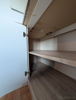 Rohová kuchyňská linka se spotřebiči - 8