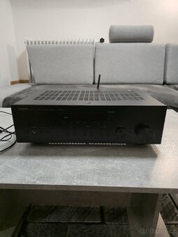 Zesilovač Yamaha R-N303D - 8