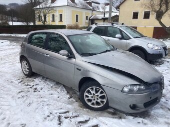 Alfa Romeo 147 1.9 JTDM ND - 8