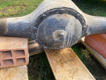 Aero Škoda Praga A 150 náprava - 8