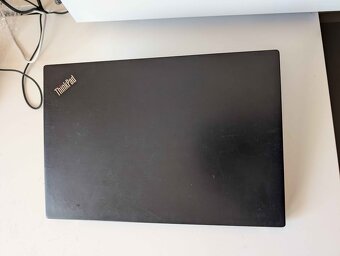 Lenovo ThinkPad X280 - 8