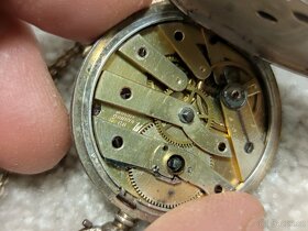 stříbrné kapesní hodinky se šatlénem - 8