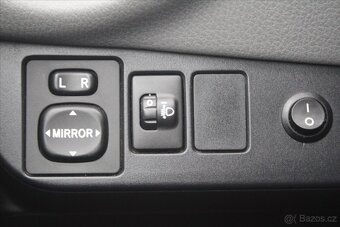 Toyota Yaris 1.0VVT-i SERVIS.KNIHA KLIMA ČR (2016) - 8