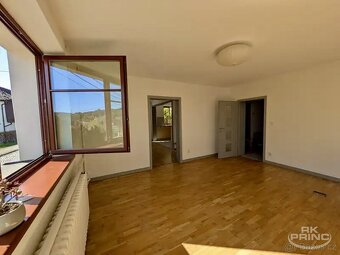 Rodinný dům k pronájmu 202 m2, pozemek 660 m2, Mnichovice - 8