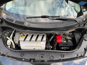 Renault scénic 2.0 16V - 8