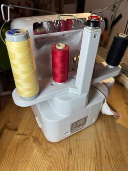 Overlock AEG 760 moderní - TOP stav - 8