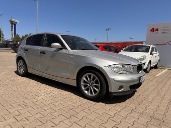 BMW e87 118i automat Praha - 8