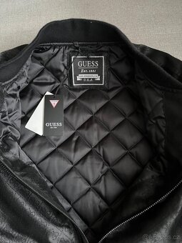 GUESS pánský černý bomber - 8