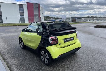 Prodám Smart Fortwo EQ Cabrio Passion JBL - 8