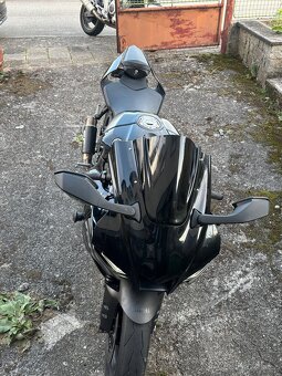 Yamaha R1 2018 najeto 3600 km - 8