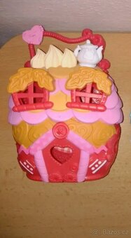 Domeček pro zvířátka mini panenky - 8