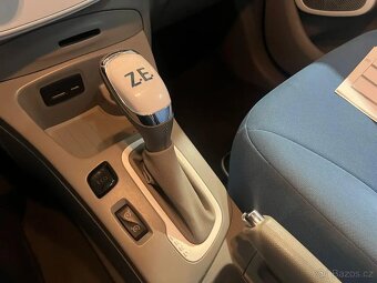 RENAULT ZOE  ELEKTRO 2014 SUPER STAV - 8
