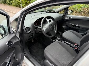Opel Corsa 1,2i Nová STK klima zimáky benzín - 8