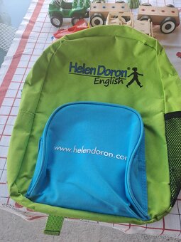 Zelený HULT, zelený batoh, dřevěné hračky, letadlo - 8