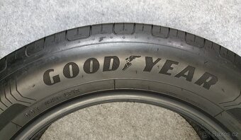 4x ZÁNOVNÍ 215/60 R17 Letní pneu Goodyear Efficient Grip - 8