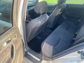 Mercedes-Benz C 200 - 8