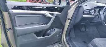 Volkswagen Touareg, 3,0 - 8