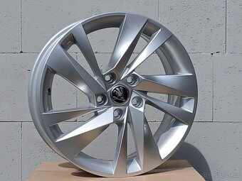 Pěkná nová orig alu Škoda Octavia 4, Nevis 17" - 8