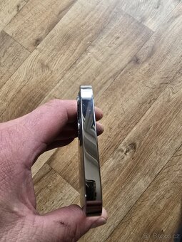 Apple iPhone 12 PRO - 8