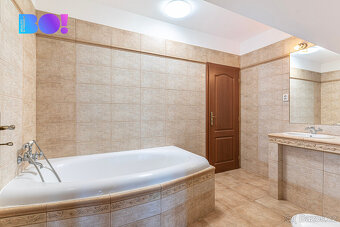 Prodej rodinného domu, 6+kk, 682 m², Čelákovice, okres Praha - 8