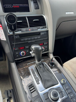 AUDI Q7 3.0 TDI Quattro S-line - 8