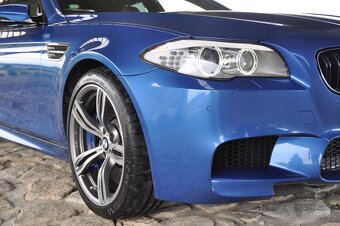 BMW M5 F10, 2012 – nový motor / turba - 8