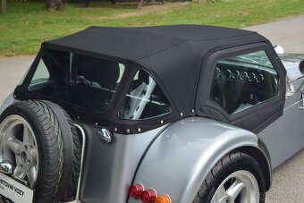 VM 77 (Caterham) 2000 - 8