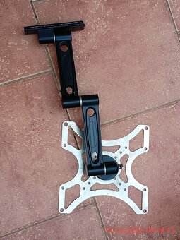 Držák na televizi. - 8