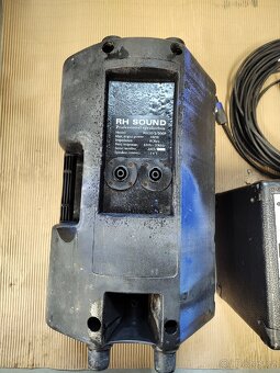 Behringer powermix +repro, 2x250w, - 8