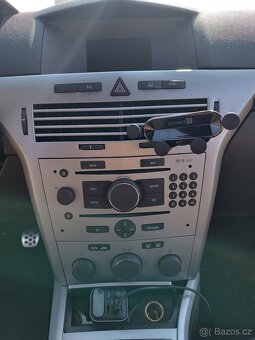 Opel Astra H GTC 2007 - 8