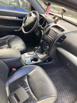Kia Sorento 2.2crdi,145kW r.v.2010 - 8