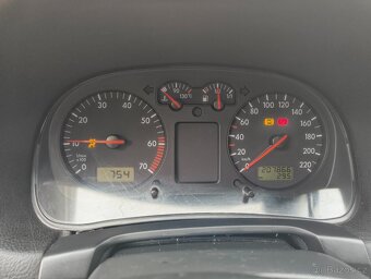 VW GOLF IV Variant 1.4 16V, 55 kW, rv 1998, 207 866 tkm, STK - 8