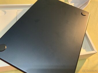 Macbook AIR M3 16GB RAM 256GB temně černý - 8
