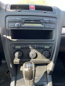 Prodám Škoda Octavia 2 (motor 1.6, r. v. 2007, benzín) - 8