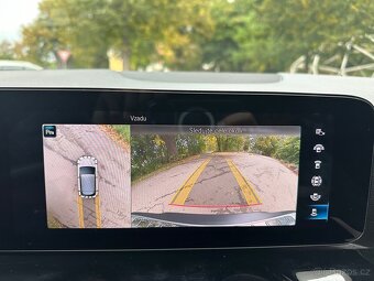 Mercedes Benz EQA 250 - 8