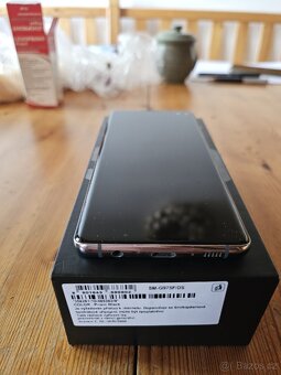 Samsung Galaxy S10+ - 8
