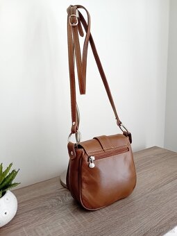 Genuine Leather dámská malá kabelka kožená - 8
