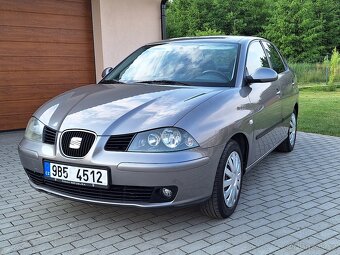 Cordoba 1.4i Nové v ČR, pravidelný servis, dve sady kol - 8